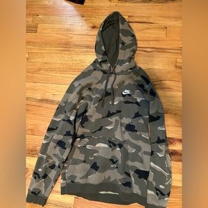 Nike Camo Hoodie Sweatshirt (L)